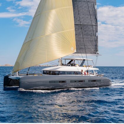 yacht catamaran de luxe