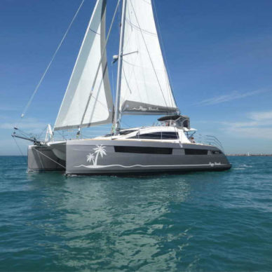 Privilege Series 5 Catamaran Review - Katamarans