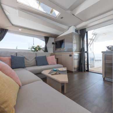 Fountaine Pajot Saona 47 Review - Katamarans