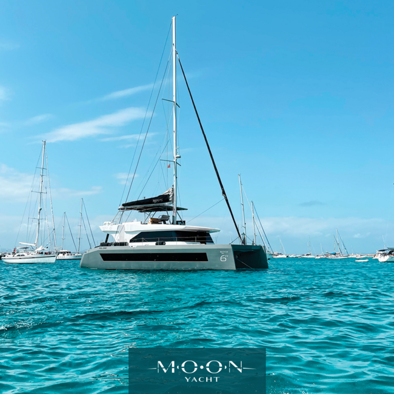 catamaran moon 60