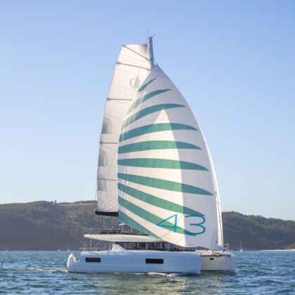 lagoon 43 starboard