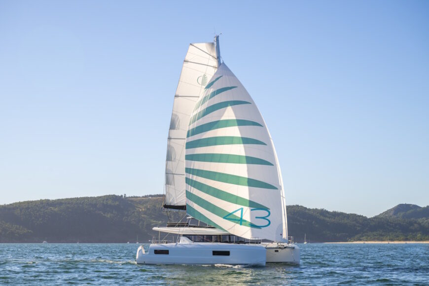 lagoon 43 starboard