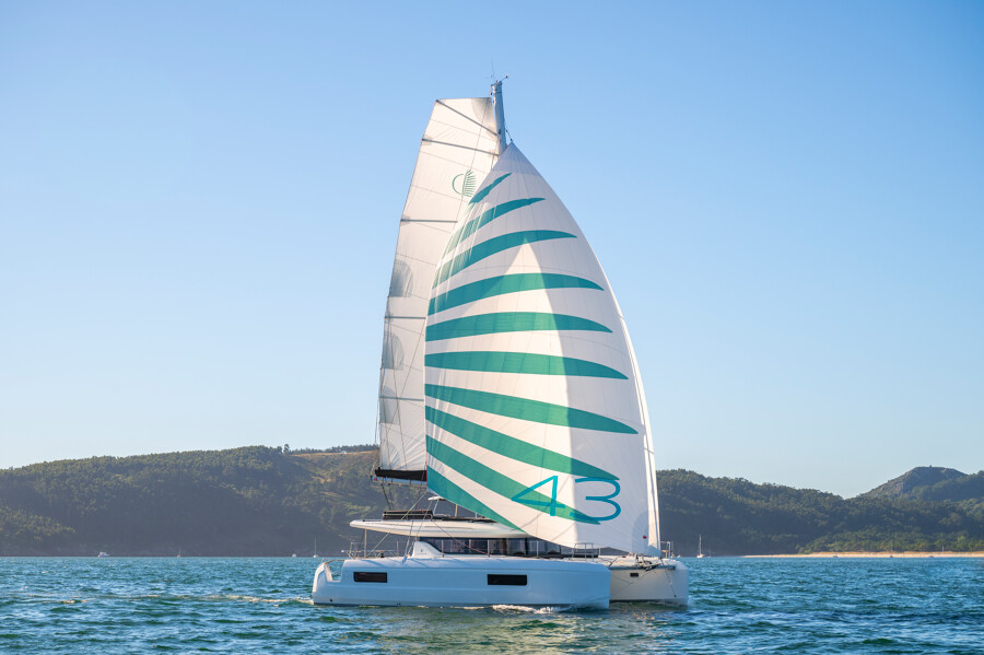 lagoon 43