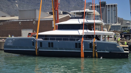 Two Oceans 870 Power Catamaran Amavi