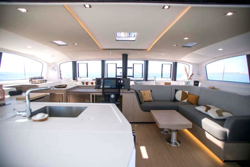 outremer 52 saloon