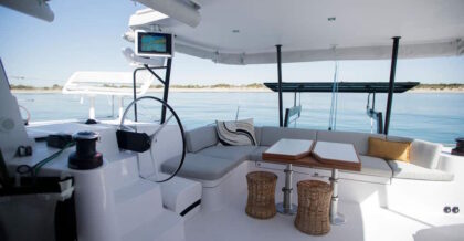 outremer 52 cockpit